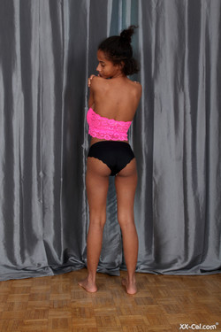 Addisson Photocollection/XX-Cel/2021.02.13 - Set 7 - 90 pix/03.jpg