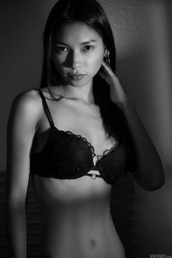 MetArt.com 2025-12-15/[MetArt.com] 25-12-15 Eiza Bell - Admire Me (x102) 4000x6000/MetArt_Admire-Me_Eiza-Bell_high_0005.jpg