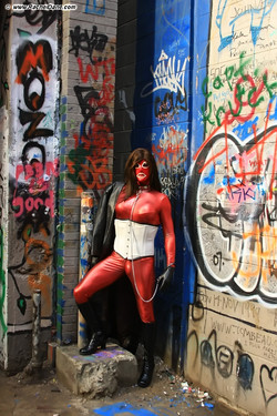 RachelDane.com - Latex Crossdresser/Pictures/Alley (24).jpg