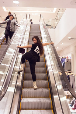 Caroline Ray/Pictures/Zishy.com Caroline Ray Fox Hills Mall - 1920px - 52x/015_i73ivwnl8wx7.jpg