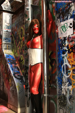 RachelDane.com - Latex Crossdresser/Pictures/Alley (29).jpg