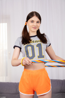 [Teenpornstorage] 2025-04 Апрель/2025-04-18 Ivanna - Home Fitness/TeenPornStorage-0008.jpg