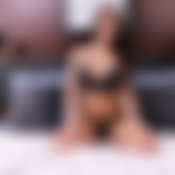 2022-07-23 [btra18541] Jennifer Mendez Gets a Bangbros Delivery (x283)