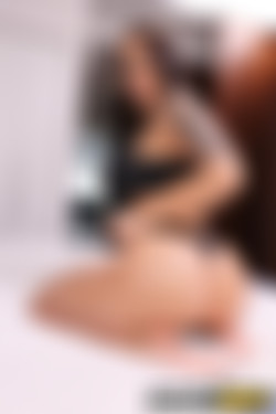 2022-07-23 [btra18541] Jennifer Mendez Gets a Bangbros Delivery (x283)/btra18541030.jpg