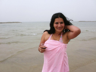 IndianGFVideos/Pics/2014-09-22 Naughty Indian girlfriends taking a dip in Tel Aviv/151672_1.jpg