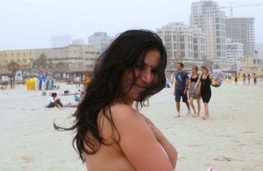 IndianGFVideos/Pics/2014-09-22 Naughty Indian girlfriends taking a dip in Tel Aviv/151672_15.jpg