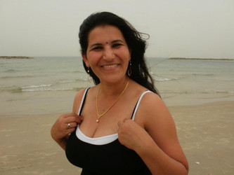 IndianGFVideos/Pics/2014-09-22 Naughty Indian girlfriends taking a dip in Tel Aviv/151672_7.jpg