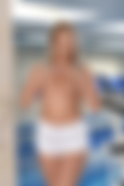 Double Humping By The Pool/89226_007.jpg