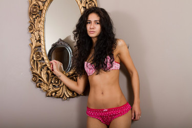 Malina A/[Met-Art] - 2012-02-17 - Malina A - Suavis (x135) MidRes/MetArt_Suavis_Malina-A_by_Alex-Iskan_medium_0003.jpg