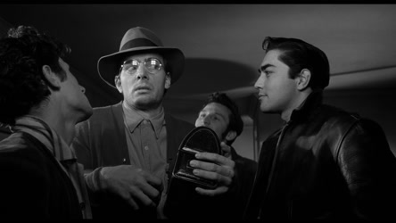 Touch.of.Evil.1958.Theatrical.1080p.BluRay.x264-OFT/Touch.of.Evil.1958.Theatrical.1080p.BluRay.x264-OFT.mkv