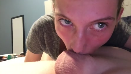 Teens at it again with her amazing head game.mp4