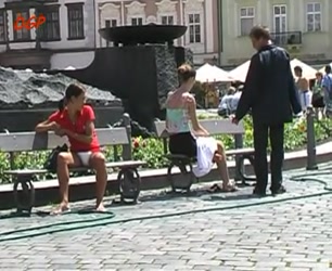DiaperGirlsinPublic/Dany-05-067.mp4